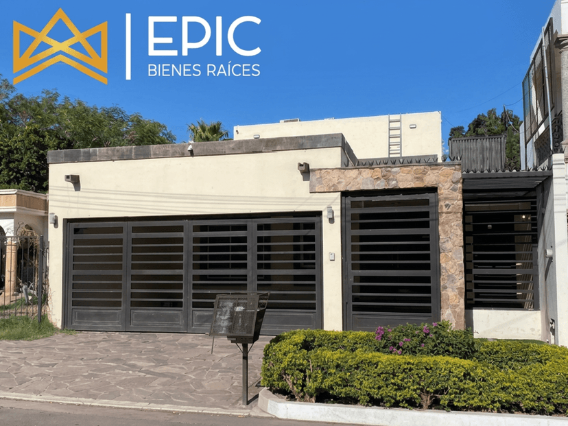 Casa en venta, atrás de Plaza Las Palmas